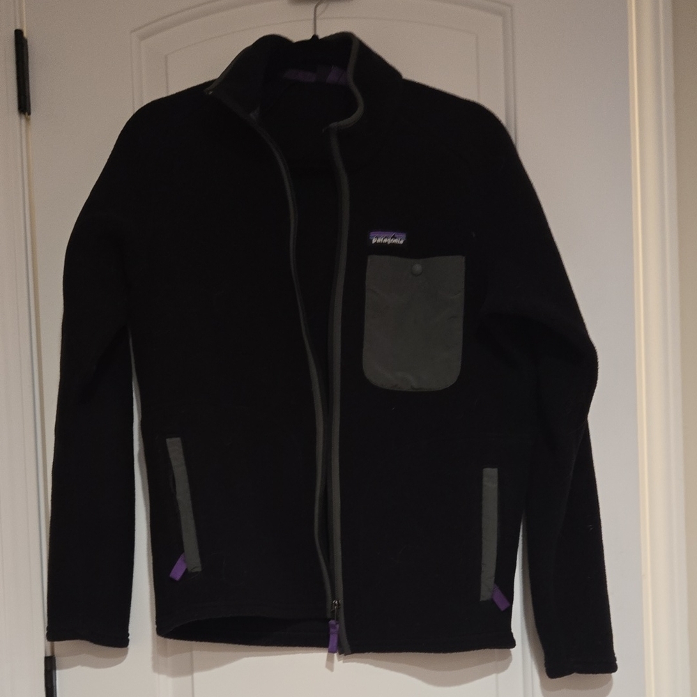Patagonia Black and Gray Jacket w